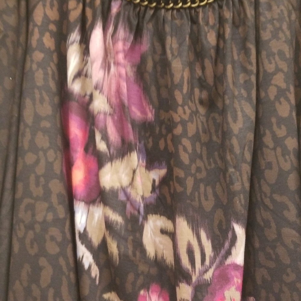 Ladies Top - Picture 3 of 3